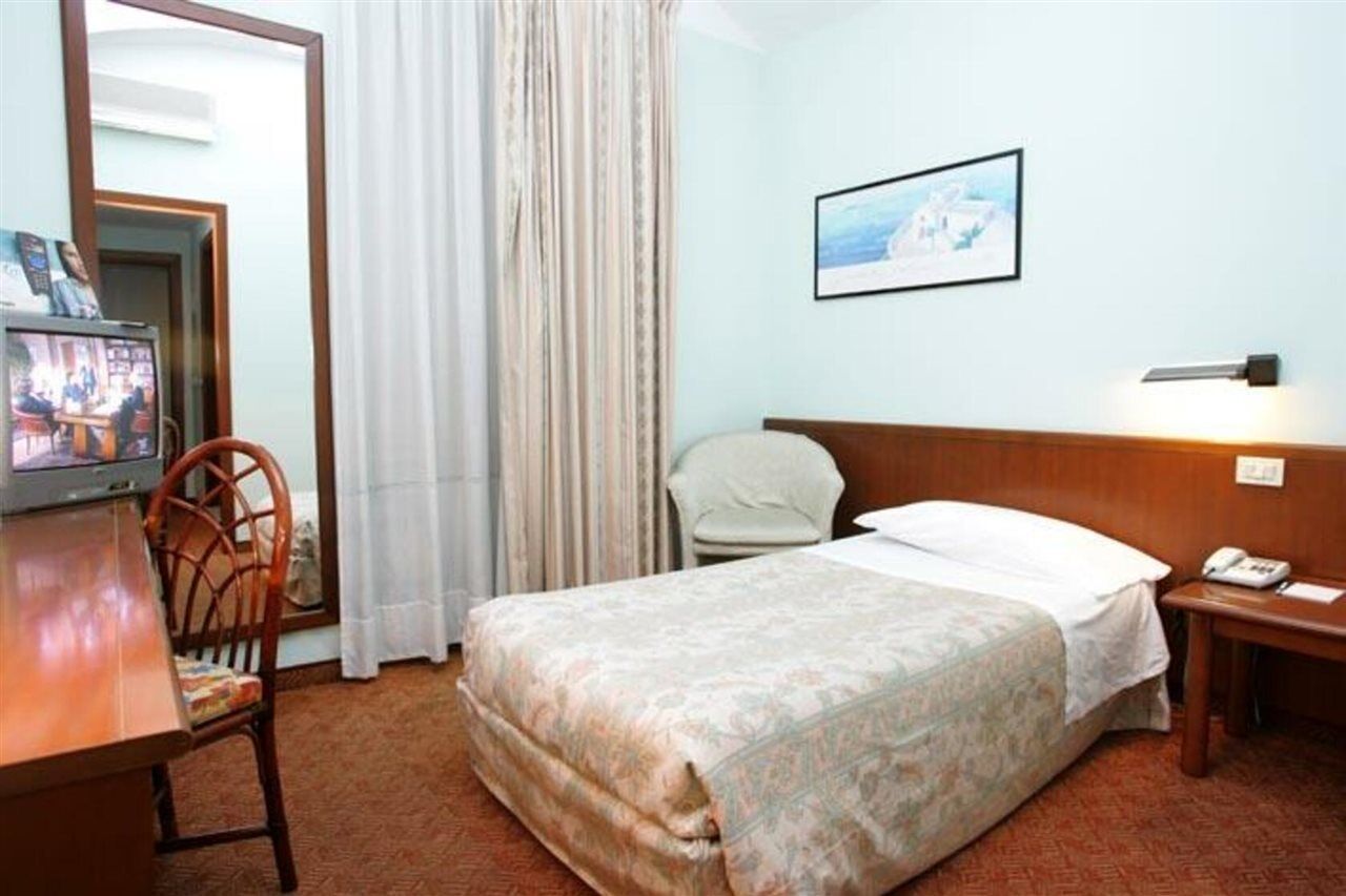 Best Western Hotel Crimea Turyn Zewnętrze zdjęcie
